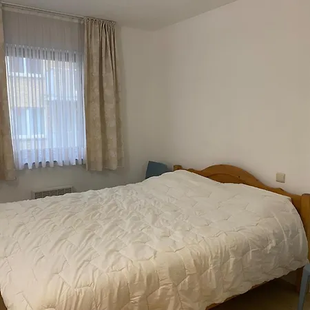 In For 5 Persons, Cleaning Included Apartment *