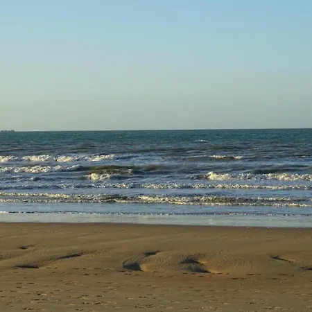 In For 5 Persons, Cleaning Included Nieuwpoort